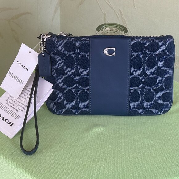 COACH SIGNATURE DENIM WRISTLET :NWT DEEP BLUE CAT61 - Picture 1 of 15